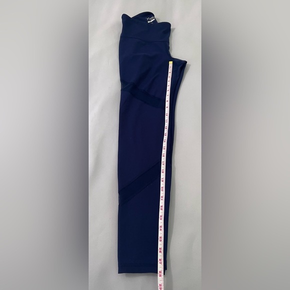 Old‎ Navy Active Womens Legging Go-Dry Navy Blue  Size Medium - Picture 2 of 8